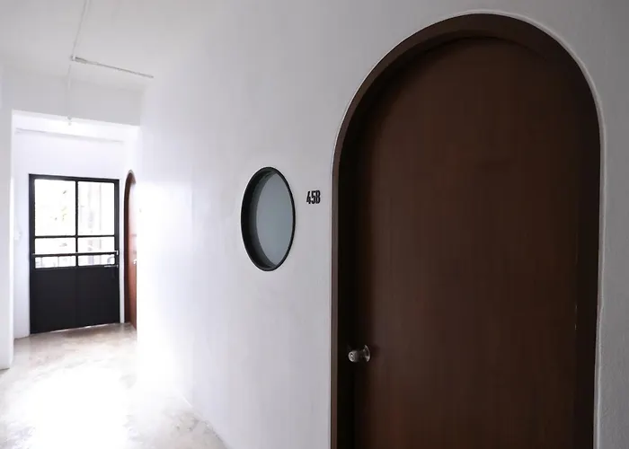 Hostal Apartment45 *